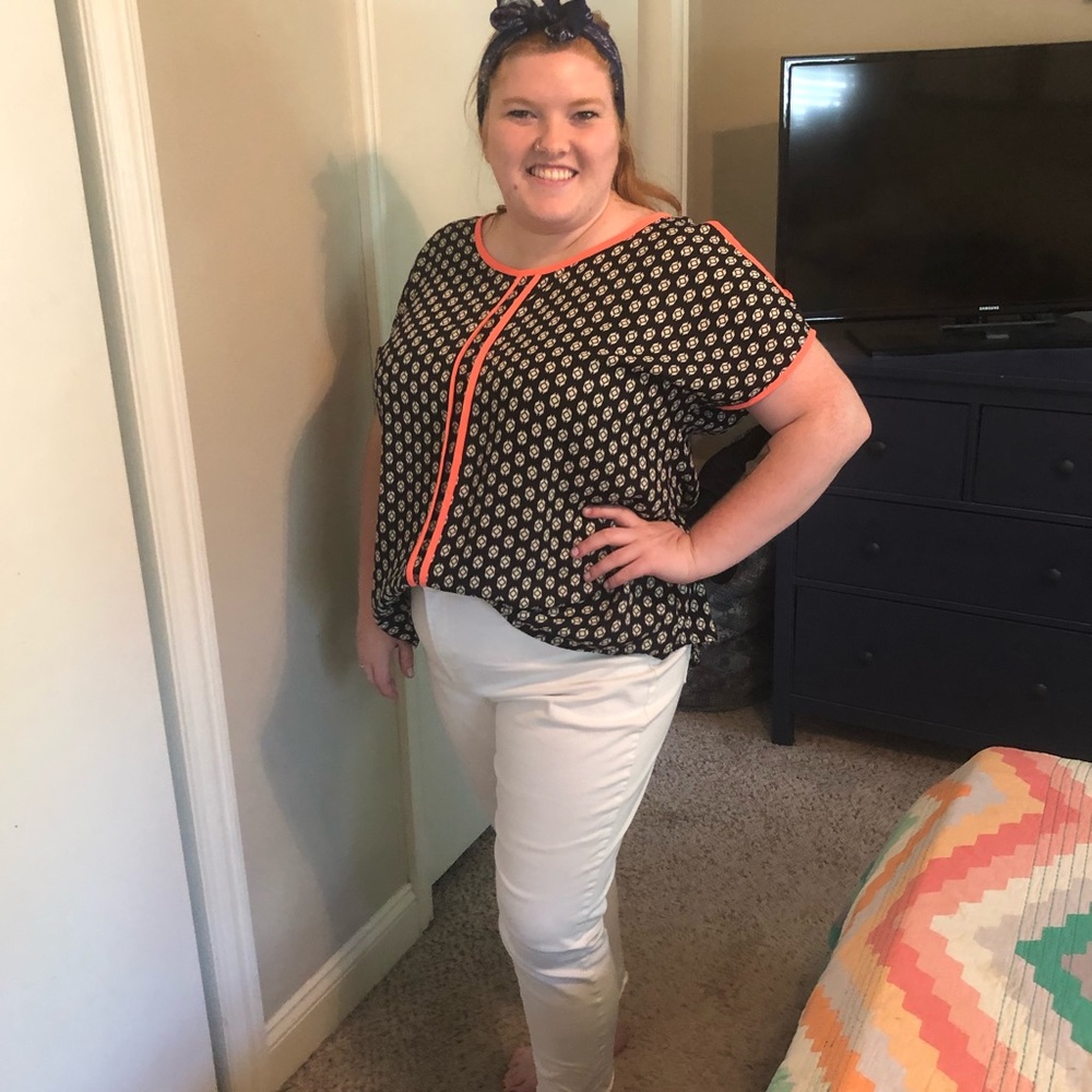 2x Cold-Shoulder Dressy top